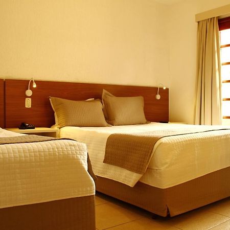 Beach Hotel Cambury 캄부리 외부 사진